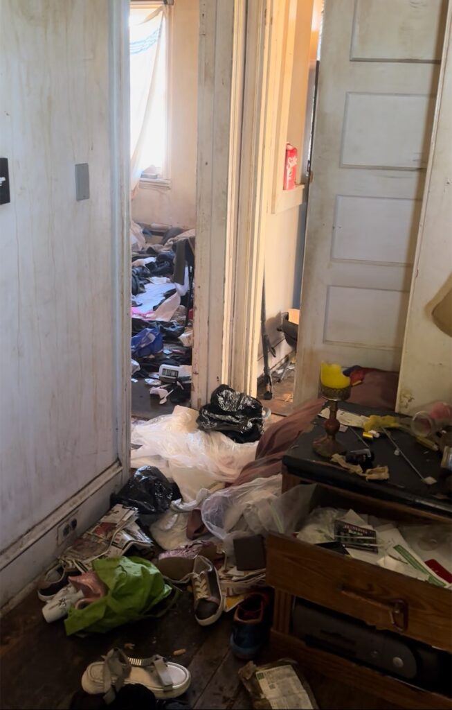 9cf1f6a8 aba7 44dd 872e 80e223d8219a